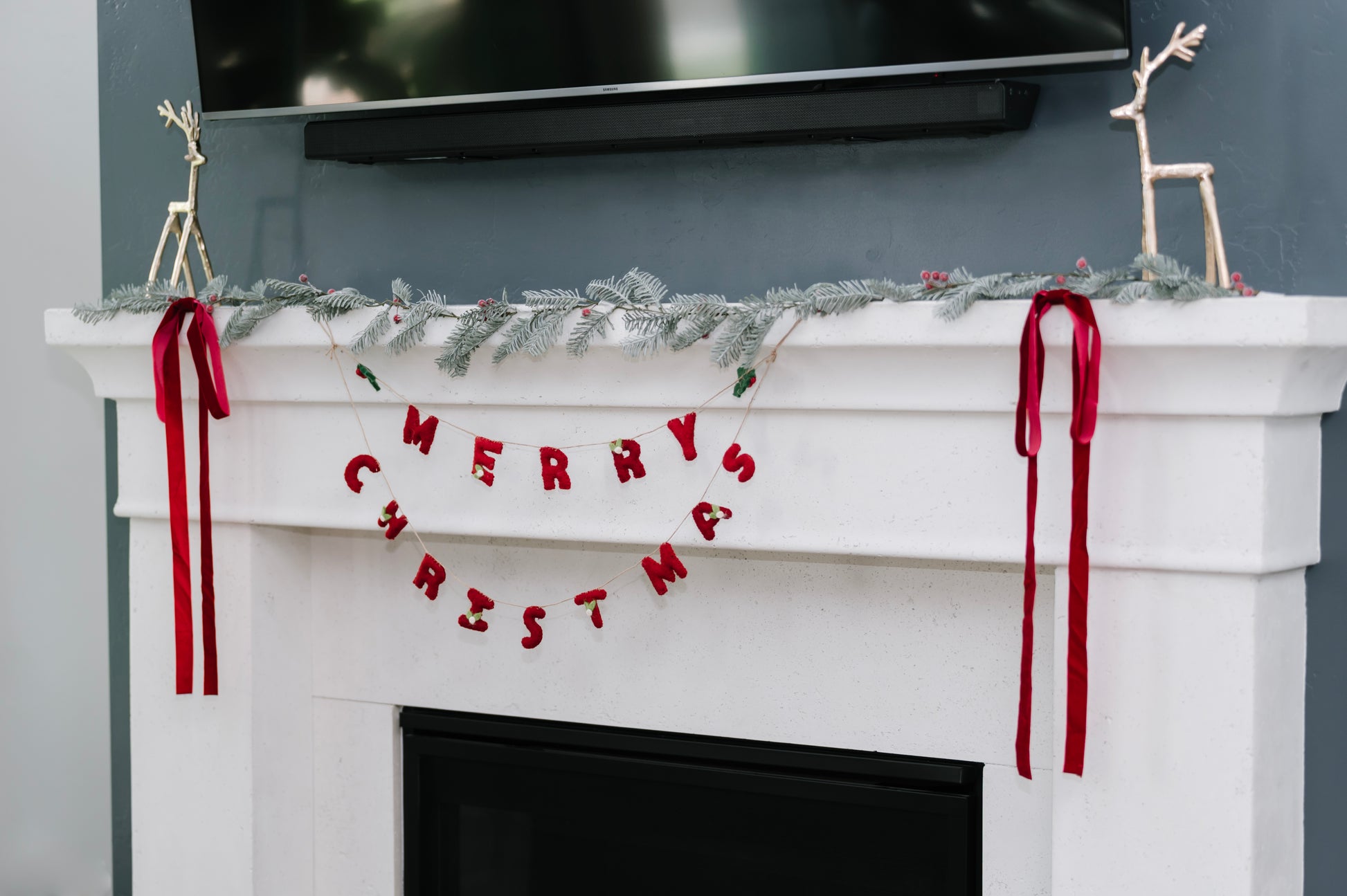 Merry Christmas Garland